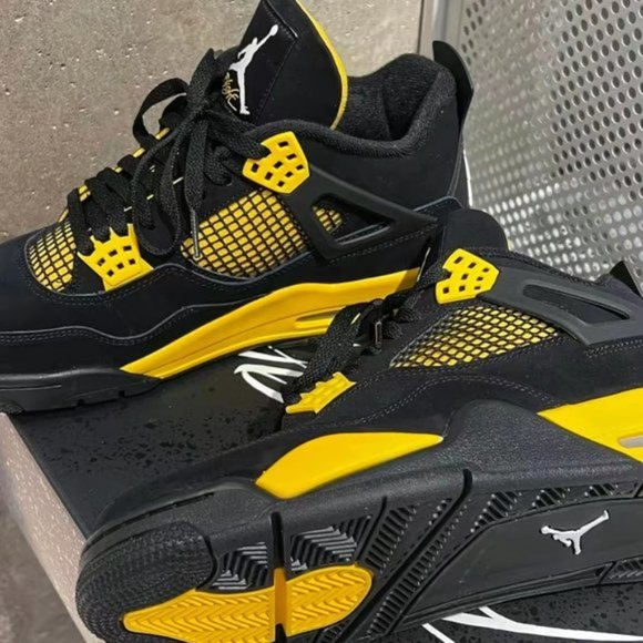 Air Jordan AJ4 Men sneakers - Picture 4 of 5